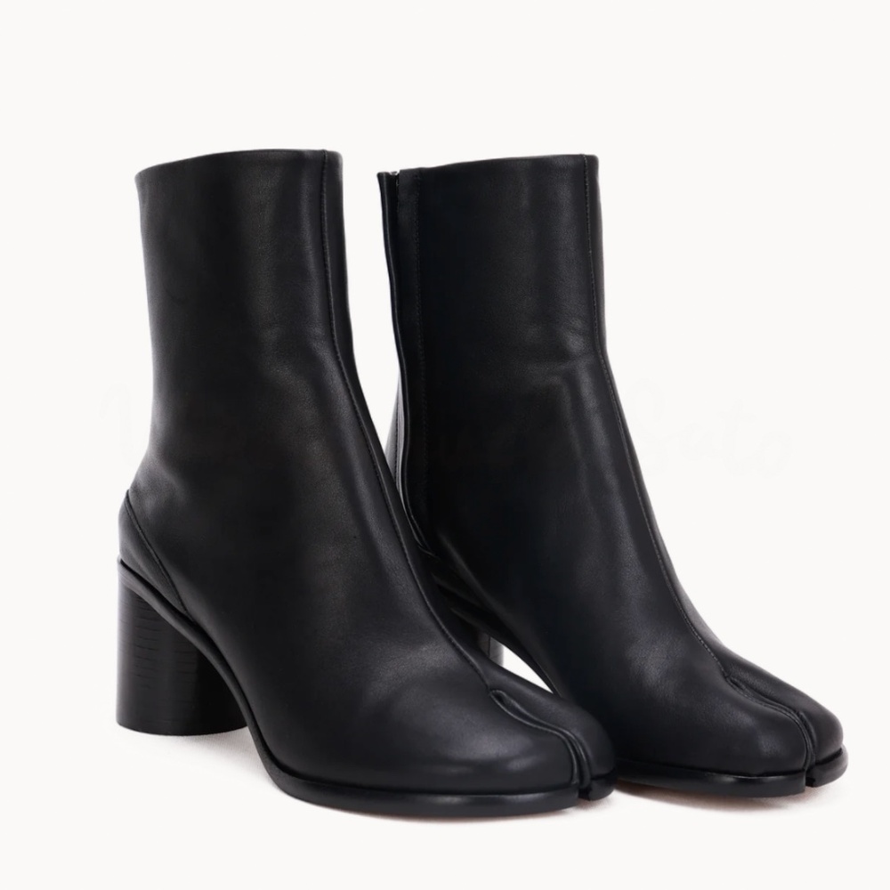 NEW NEVER WORN TABI BOOTS